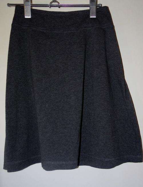 MeronaGrey Skirt and White Hanes T shirt Size Large