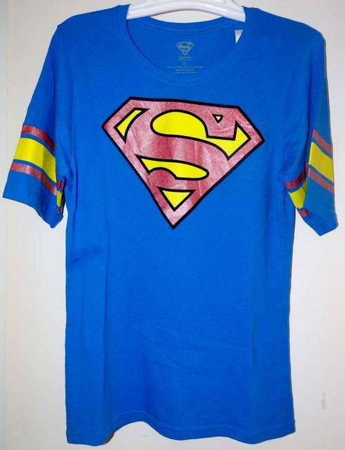 Superman T shirt size 2 XL Boys 17-19 yrs old