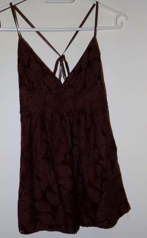 Charlotte Russo size small lace top lined