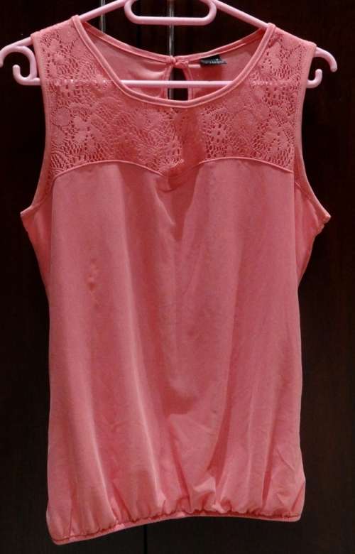 Womans top size Small Formal Insync