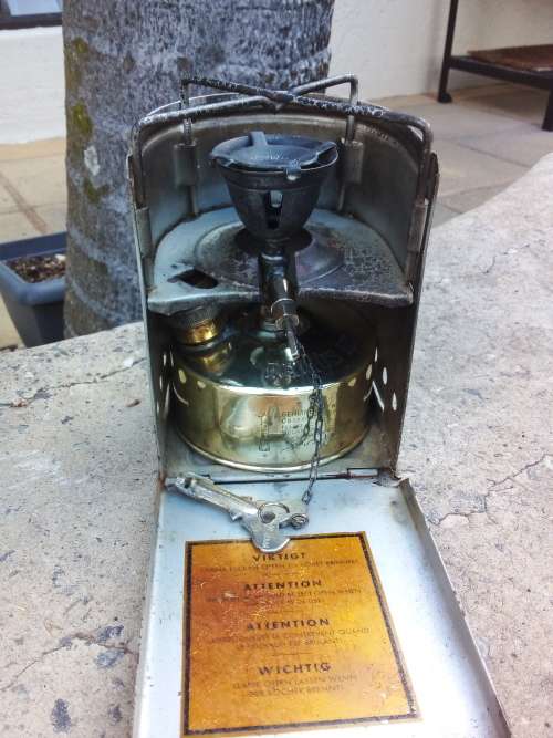 Vintage-Radius No. 42 Paraffin/Kerosene Camping Stove. Made in Sweden - YEAR 1932