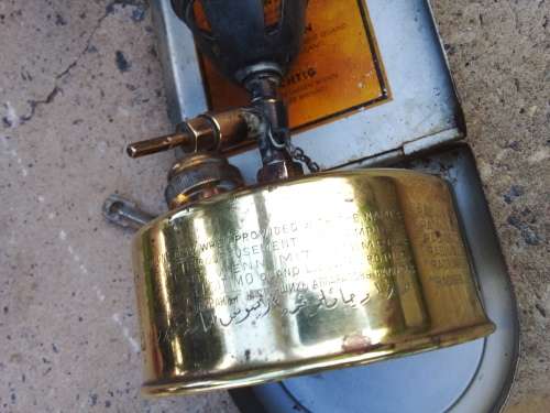Vintage-Radius No. 42 Paraffin/Kerosene Camping Stove. Made in Sweden - YEAR 1932