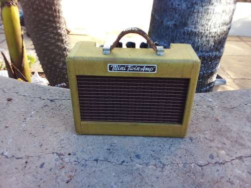 Fender MINI `57 Twin-amp Electric Guitar Amp - 100% Working