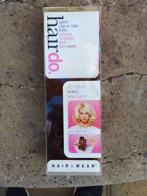 HAIRUWEAR - Hairdo 15` Clip in extensions wavy - PO# 568Js - Dark Copper- Jessica simpson