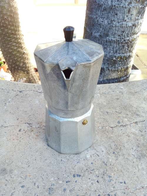 Vintage Moka Coffee Pot - 22CM  X 10.5 CM