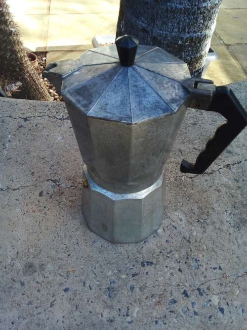 Vintage Moka Coffee Pot - 22CM  X 10.5 CM