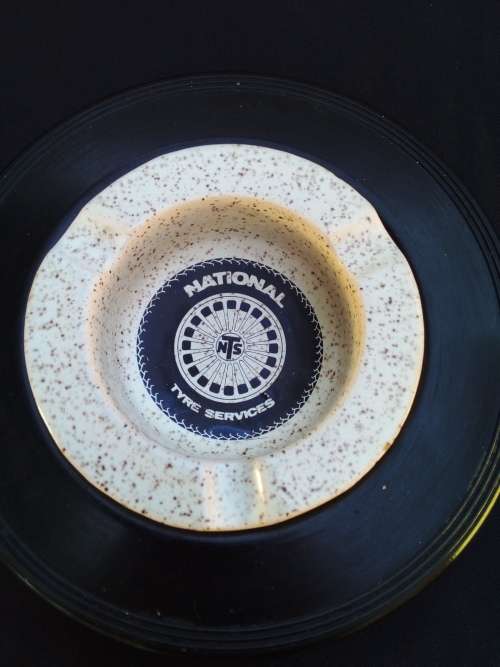 A vintage NATIONAL TYRE SERVICES - tyre ashtray - 100% Original