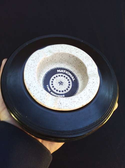 A vintage NATIONAL TYRE SERVICES - tyre ashtray - 100% Original
