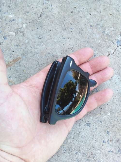 RAY-BAN RB4105 WAYFARER FOLDING 601 - W0670 - SUNGLASSES - LIKE NEW