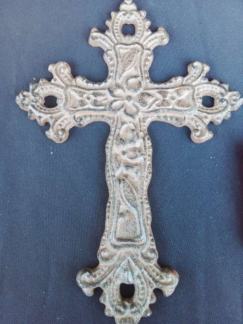 2 X CAST IRON CROSSES - AMAZING