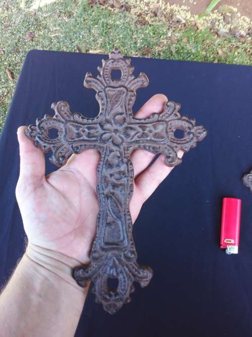 2 X CAST IRON CROSSES - AMAZING