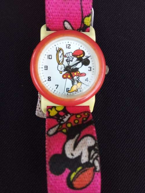 MINNIE MOUSE DISNEY WATCH FOR GIRLS - 100% WORKING - BRAND NEW BATTERY