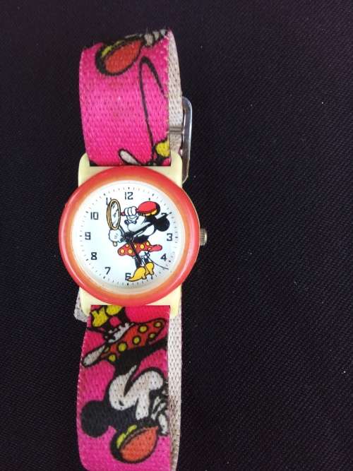 MINNIE MOUSE DISNEY WATCH FOR GIRLS - 100% WORKING - BRAND NEW BATTERY