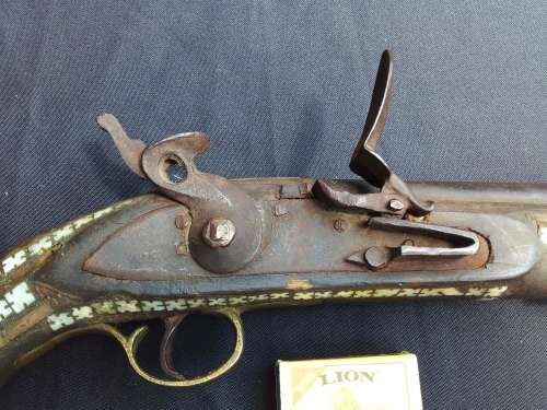 VINTAGE WOODEN GUN WITH PEARL INLAY AND BRASS - HEAVY - 41 CM X 4.5 CM