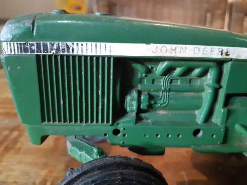 JOHN DEERE ERTL VINTAGE TOY TRACTOR 2440 #584 DIE-CAST METAL MADE IN USA
