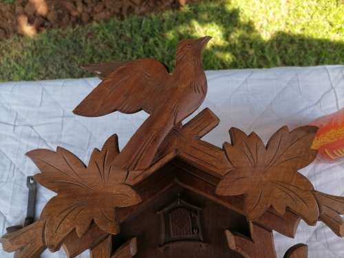 BLACK FOREST CUCKOO CLOCK IS EXTREMELY LARGE - 100% COMPLETE AND WORKING - MADE IN WESTERN GERMANY