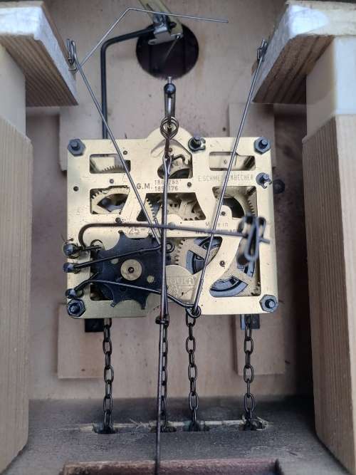 BLACK FOREST CUCKOO CLOCK IS EXTREMELY LARGE - 100% COMPLETE AND WORKING - MADE IN WESTERN GERMANY