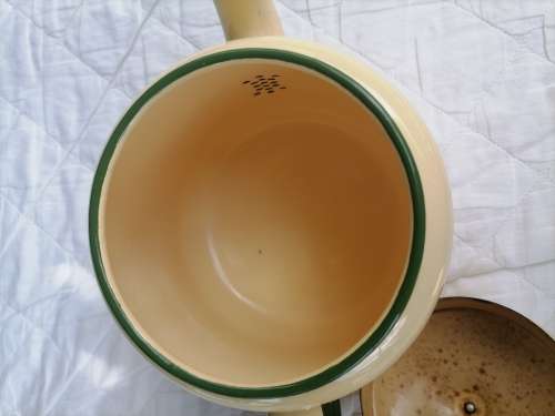 VINTAGE STUNNING H & H GORGEOUS ENAMEL - 1,5 L TEA/COFFEE POT - CREAM AND GREEN