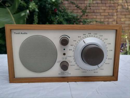 HIGH QUALITY - Tivoli Audio model One Am/ Fm Table Radio, Classic/ Walnut, 2.4 Lb - 100% WORKING