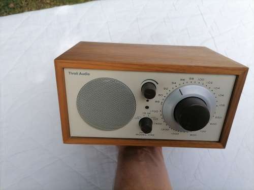 HIGH QUALITY - Tivoli Audio model One Am/ Fm Table Radio, Classic/ Walnut, 2.4 Lb - 100% WORKING