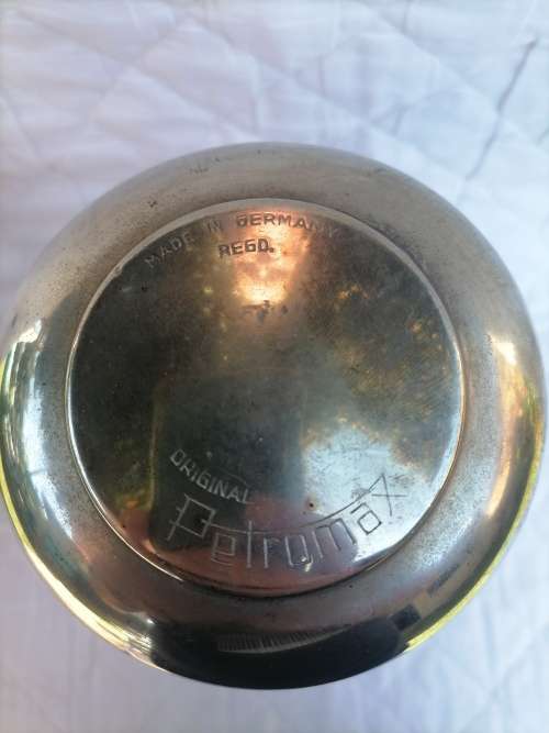 1950s VINTAGE PETROMAX 821/250 CP KEROSENE LANTERN MADE IN GERMANY - AMAZING NO DENTS, WITH GLASS