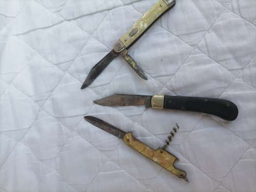 VINTAGE 3 X POCKET KNIVES - Mother of Pearl Pocket knives made in England and Germany