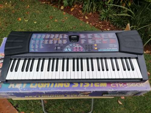 CASIO CTK-560L 100 SONGBANK KEYBOARD - 61 FULL-SIZE KEYS - 100 TONES - 100 RHYTHMS - 100% COMPLETE