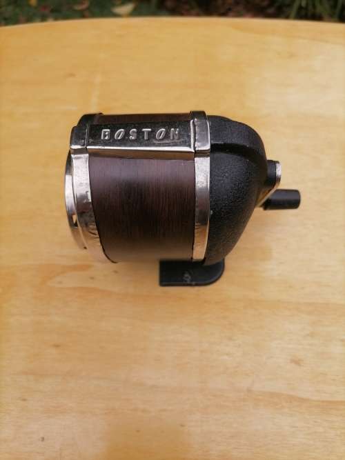 Vintage Boston pencil sharpener - MADE IN THE USA - MADE IN THE 60`S - 100% WORKING