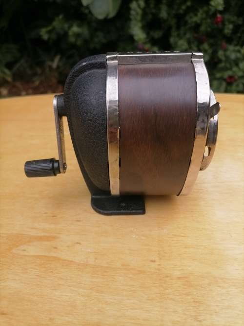 Vintage Boston pencil sharpener - MADE IN THE USA - MADE IN THE 60`S - 100% WORKING