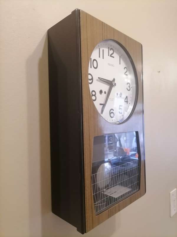 1970`S - Vintage Seiko 30-Day Wall Mantel Clock  Striking Day date Wall Clock - MINT CON WITH KEY