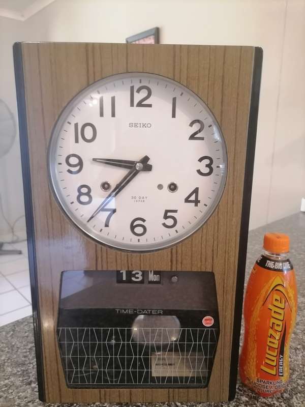 1970`S - Vintage Seiko 30-Day Wall Mantel Clock  Striking Day date Wall Clock - MINT CON WITH KEY