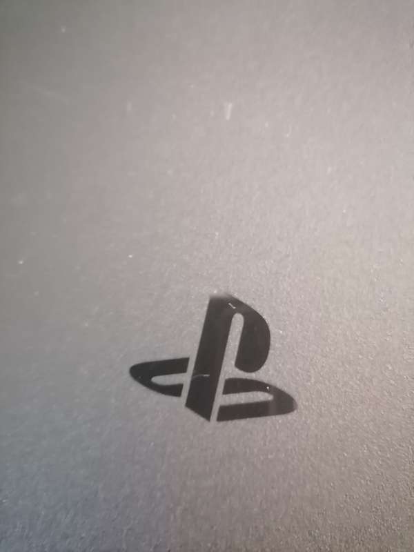 1 TB SLIM PS4 CONSOLE WITH PS4 CONTROLLER - NEAR MINT CONDITION - SAME DAY SHIPPING