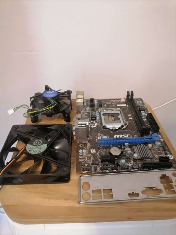 MSI B85M-E33 Mother Board  WITH Intel CNFN6084S1 & TT-1225 Been Tested