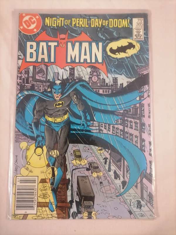 1985 Batman #385 Night Of Peril..Day of Doom.  Excellent Condition! DC Comics - COMES WITH PLASTIC S