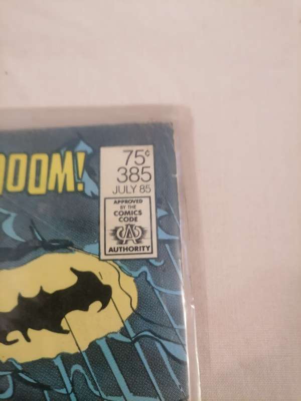 1985 Batman #385 Night Of Peril..Day of Doom.  Excellent Condition! DC Comics - COMES WITH PLASTIC S