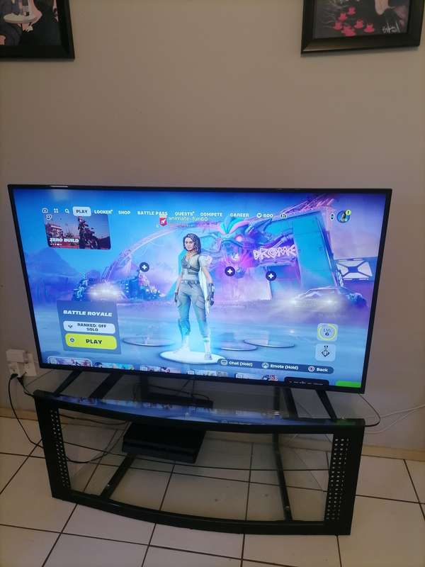 SONY PS4 SLIM 500GB HARD DRIVE WITH PS4 CONTROLLER 100% ORIGINAL & WORKING