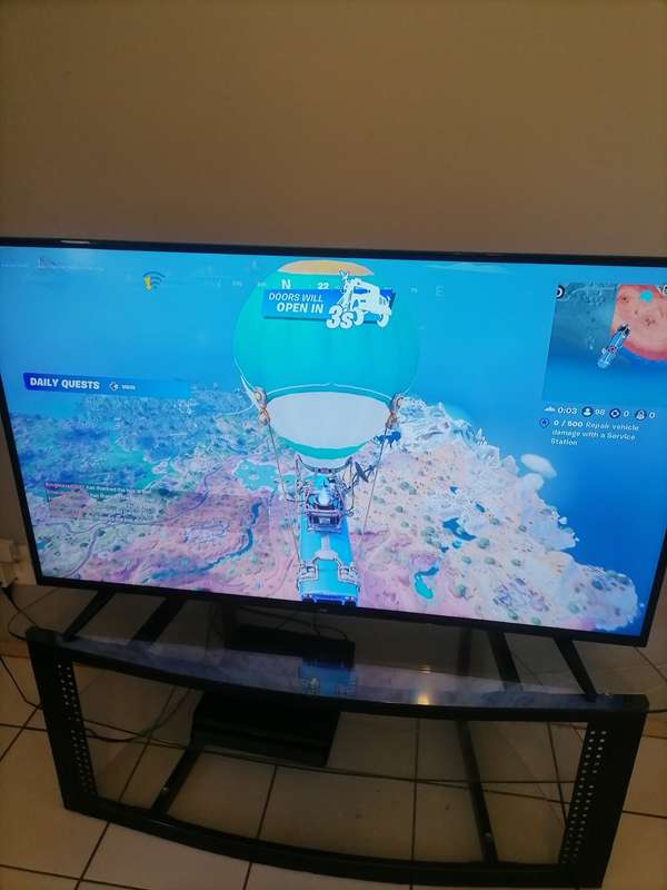 SONY PS4 SLIM 500GB HARD DRIVE WITH PS4 CONTROLLER 100% ORIGINAL & WORKING