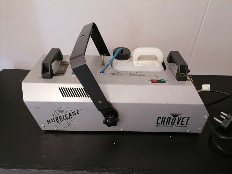 Professional Smoke, Fogger Machine 1700W Heavy Duty, Compact & High Capacity. POWER`S ON