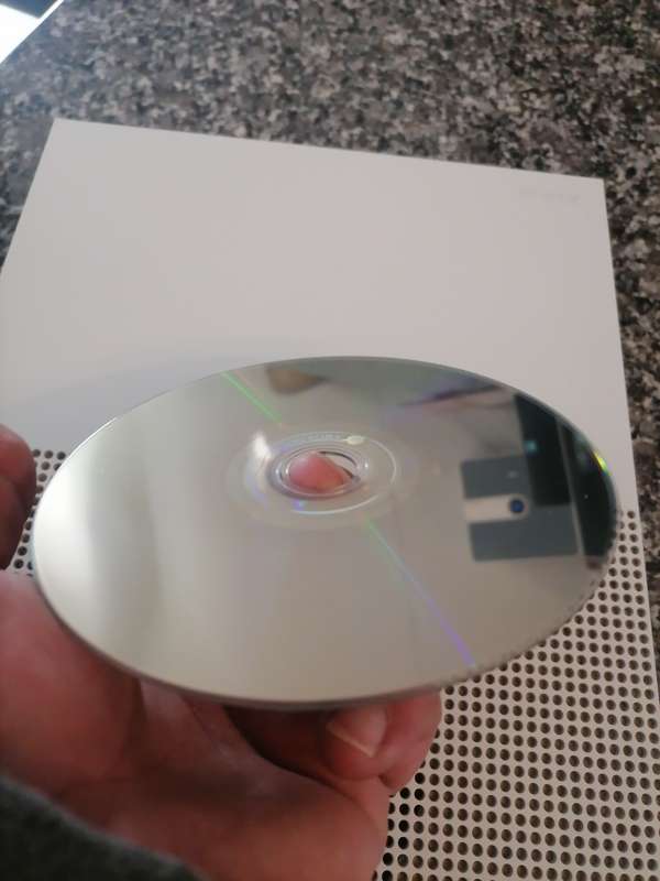 Xbox S - 500 GB HDD - 100% WORKING - WITH Remote Controller, Power Supply & GAME GRAND THEFT AUTO 5