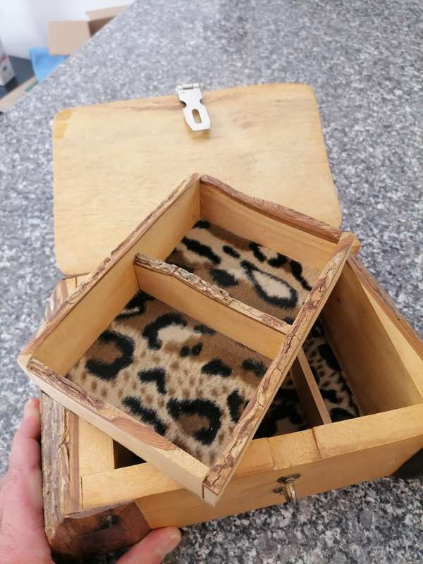 Oak Hand Made Jewelry/ TRINKET Box Very Heavy