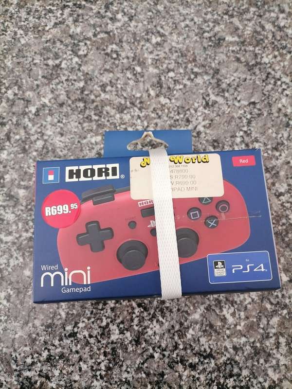 Hori Wired Mini Gamepad Red Brand New Sealed!