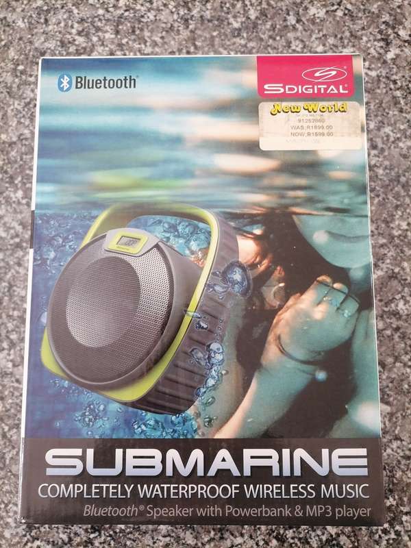 S Digital Submarine IPX67 Wireless Speaker and POWER BANK WATER PROOF BRAND NEW - RED