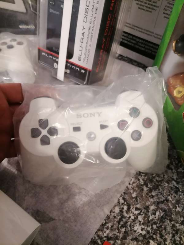 Brand New Limited Edition PS3 Console White Never been used, Huge PS3 BUNDLE!!!!