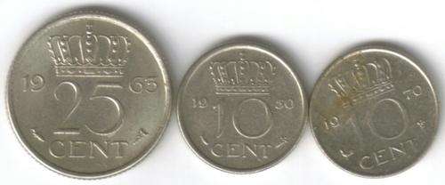 Netherlands - 3 coins - 1963 25 cents, 1950 10 cents, 1970 10 cents