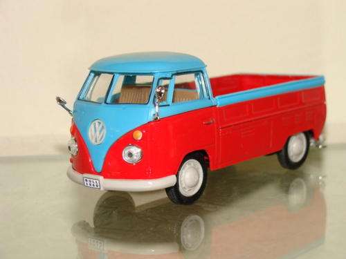 VW VOLKSWAGEN T1 Pick Up, Red/Blue, Scale : 1/43, Die Cast, New in Box, by Cararama