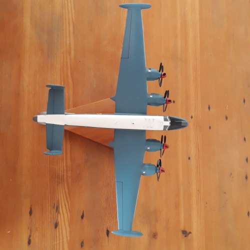 AVRO SHACKLETON 1722 South African Air Force, Mahogany, Wingspan 437mm with Stand