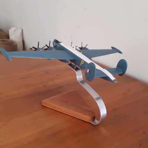 AVRO SHACKLETON 1722 South African Air Force, Mahogany, Wingspan 437mm with Stand