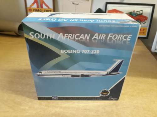 SOUTH AFRICAN AIR FORCE BOEING 707-320, DIE-CAST, SCALE 1:200 by INFLIGHT 200, Limited Ed., with BOX