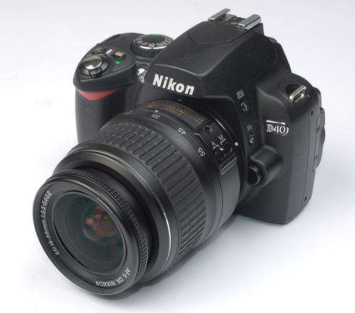 Nikon D40 with two lenses and bag