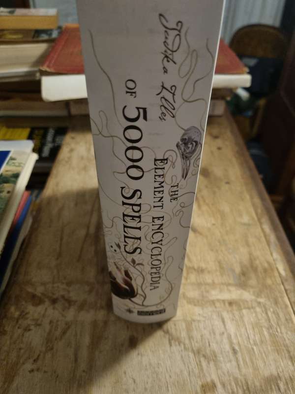 Encyclopedia of 5 000 spells - RARE find! Large book